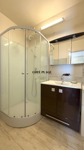 Royan (17200) EXCLUSIVITÉ - ROYAN CENTRE VILLE - APPARTEMENT T3 - PARKING - CAVE - AU PRIX DE 249 900 € FAI