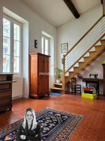 Salon-de-Provence (13300) LE CACHET DE LA MAISON DE VILLE AVEC UN EXTERIEUR