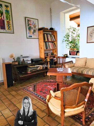 Salon-de-Provence (13300) LE CACHET DE LA MAISON DE VILLE AVEC UN EXTERIEUR