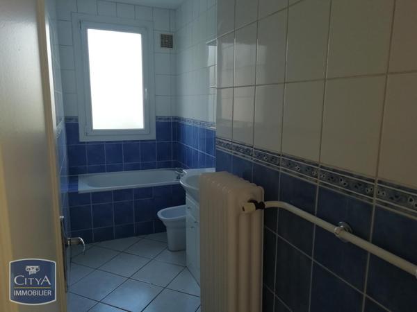 Location appartement Saint-Martin-d'Hères (38400) 4 pièces 72.6m²