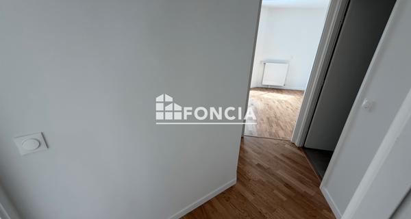 Location Appartement 3 pièces 80 m² - Evry 91000