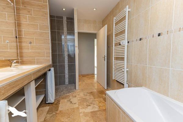 Maison à vendre |  Gan |  6 pièces | 135 m²