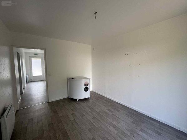 Local commercial à vendre à Warcq dans les Ardennes (08000), ref : 10305/1233