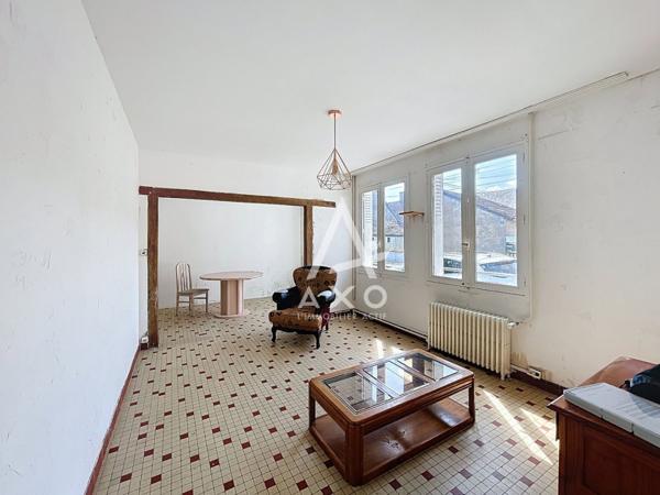 Maison de 126m2 avec 5 pièces dont 3 Chambres à Sully-Sur-Loire