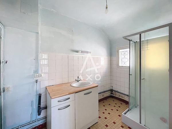 Maison de 126m2 avec 5 pièces dont 3 Chambres à Sully-Sur-Loire