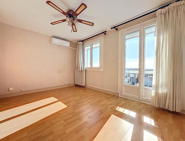 Appartement 2 pièces 41 m²  Montauban Le Rond