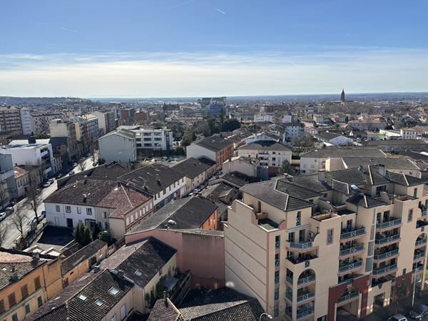 Appartement 2 pièces 41 m²  Montauban Le Rond