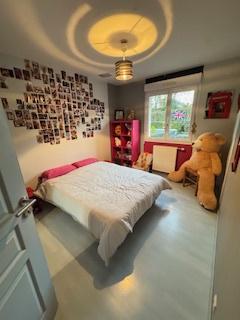 ARGENTRÉ (53210) – Maison familiale récente en demi-niveaux – Bien rare à la vente