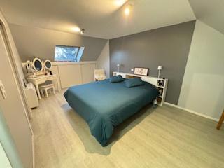 ARGENTRÉ (53210) – Maison familiale récente en demi-niveaux – Bien rare à la vente