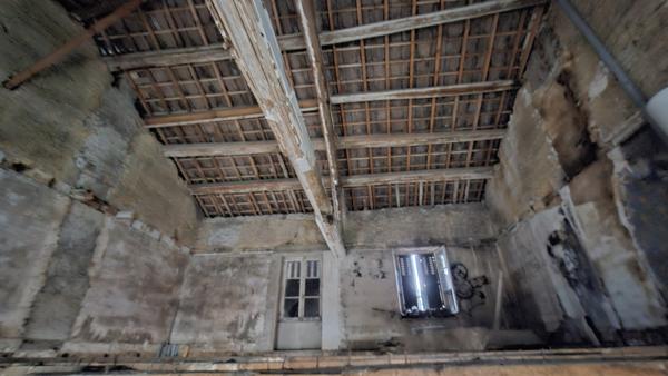 Plateaux à rénovés au centredu village