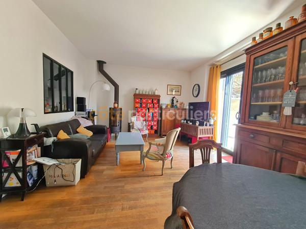 Vente Maison162 m² - 6 Pièces - CARRIERES SOUS POISSY (78955)