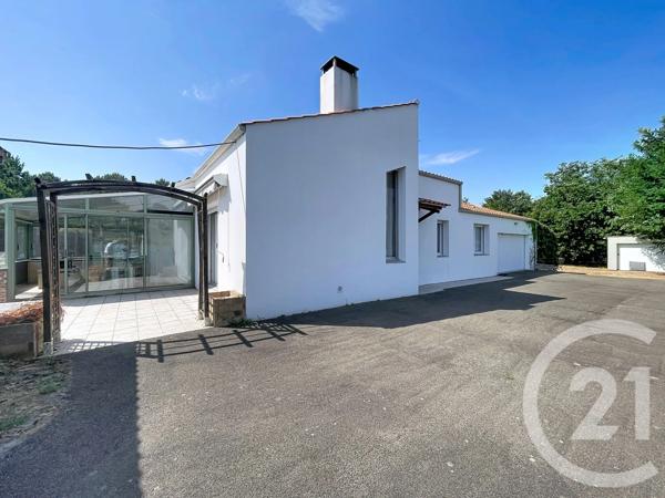 Maison à vendre  5 pièces - 102,11 m 2   SOULLANS  - 85