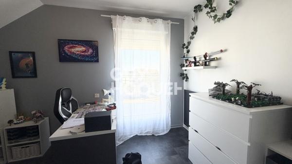 CHEVIGNY-SAINT-SAUVEUR Appartement à vendre de 5 pièces de 121.3 m²