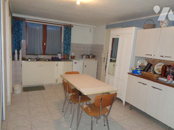 PAVILLON AVEC SOUS SOL