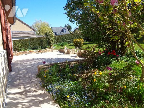 PAVILLON AVEC SOUS SOL