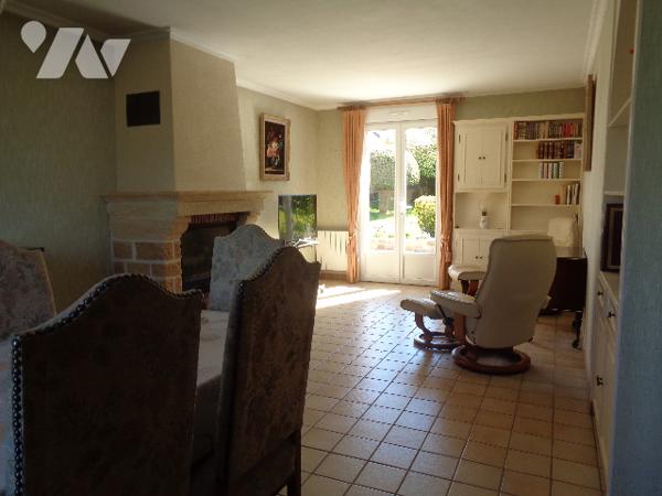 PAVILLON AVEC SOUS SOL