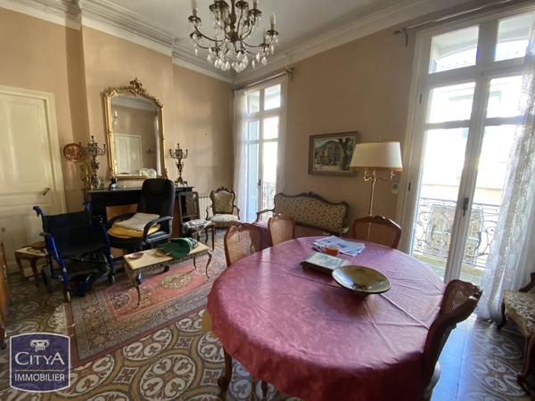 Immeuble à vendre 350m² Nîmes (30000)