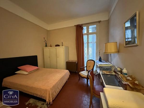 Immeuble à vendre 350m² Nîmes (30000)
