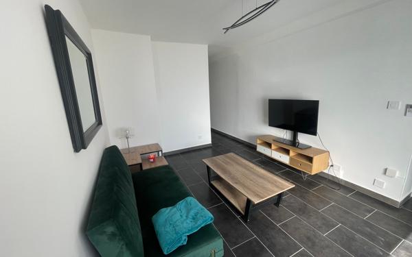 Appartement à vendre    2 pièces • 40 m2 Toulon
