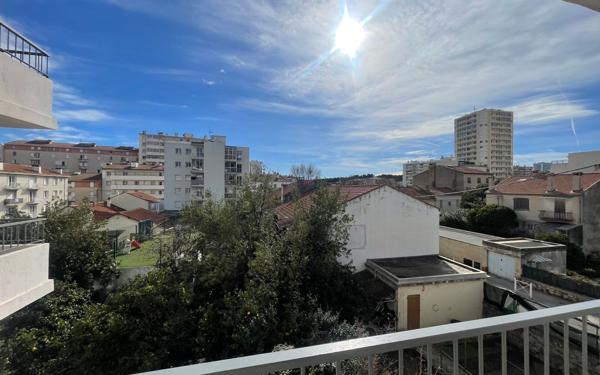 Appartement à vendre    2 pièces • 40 m2 Toulon