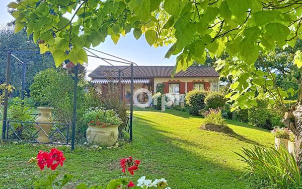 Maison à vendre    5 pièces •  Royères