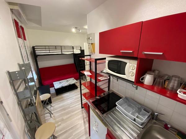 Appartement à POITIERS, 86000 - 1 pièce 16m²