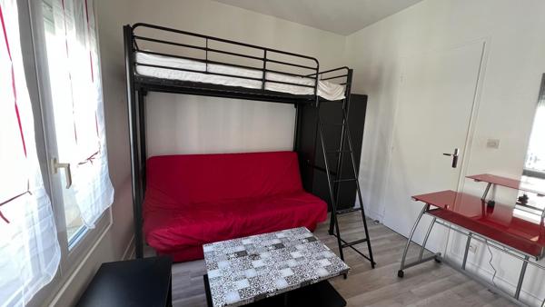 Appartement à POITIERS, 86000 - 1 pièce 16m²