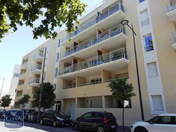 Appartement à louer 1 pièce 24.47m² La Seyne-sur-Mer (83500)