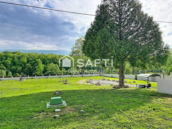 Maison + 2 Gîtes meublés, terrain de 2864 m².