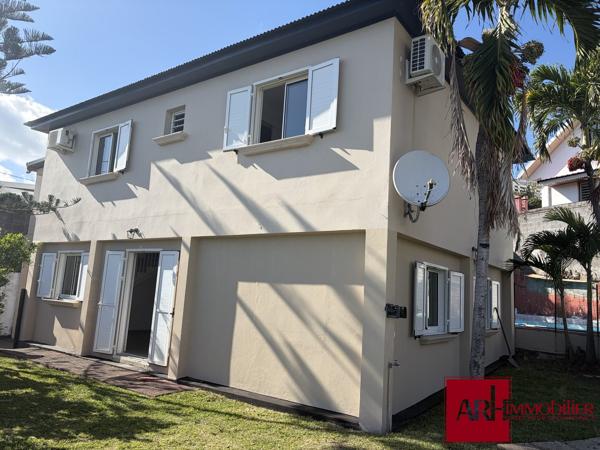A LOUER VILLA F6 AVEC BELLE VUE DEGAGEE - GRANDE MONTEE