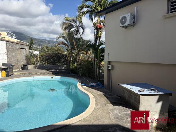 A LOUER VILLA F6 AVEC BELLE VUE DEGAGEE - GRANDE MONTEE