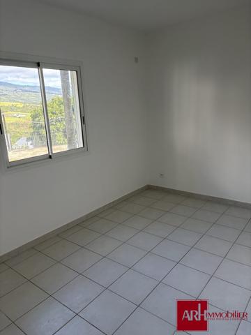 A LOUER VILLA F6 AVEC BELLE VUE DEGAGEE - GRANDE MONTEE