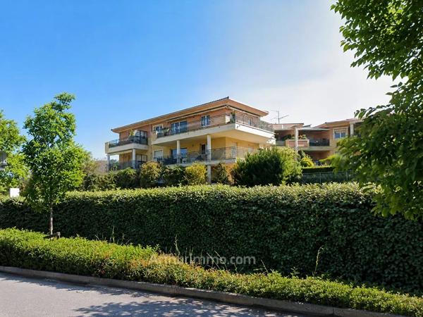 Vente                                                      Appartement
                        
                     4 pièces                      80 m2                     à Mouans-Sartoux