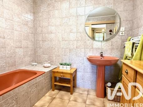 Maison à vendre 10 pièces 250 m² Bagnols-sur-Cèze