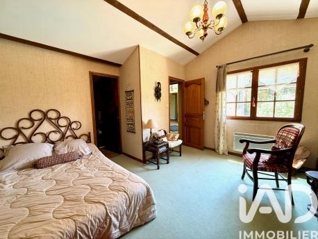 Maison à vendre 10 pièces 250 m² Bagnols-sur-Cèze