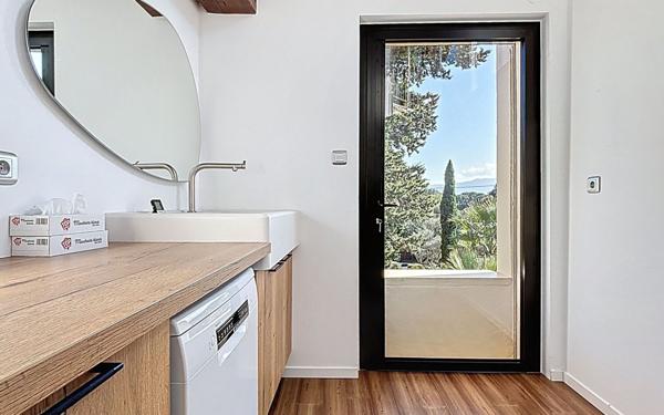 Appartement à vendre    7 pièces • 195 m2 Corneilla-del-Vercol