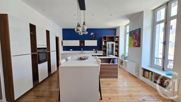 Appartement F5 à vendre  4 pièces - 118,68 m2 PAU - 64