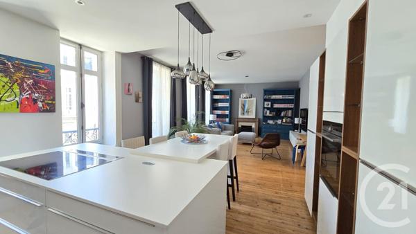 Appartement F5 à vendre  4 pièces - 118,68 m2 PAU - 64