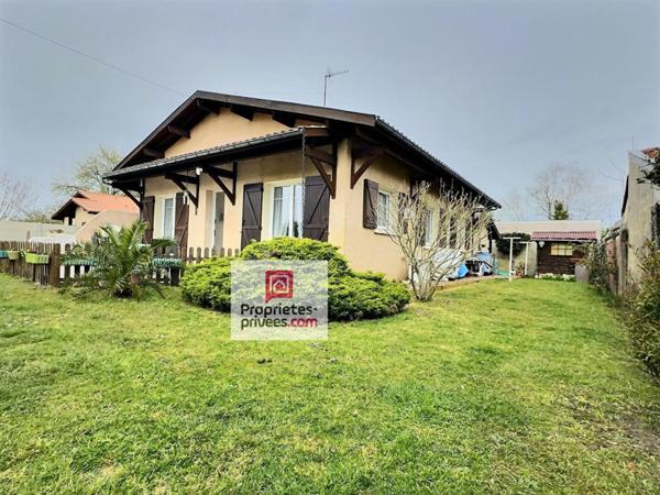 Dept 33 - La Teste De Buch- Maison 5 pièce(s) 79 m2 avec terrasse, son jardin de 745m² et un garage indépendant, une véranda de 10m2 et une buanderie de 15m2 soit une surface utile de 104m2