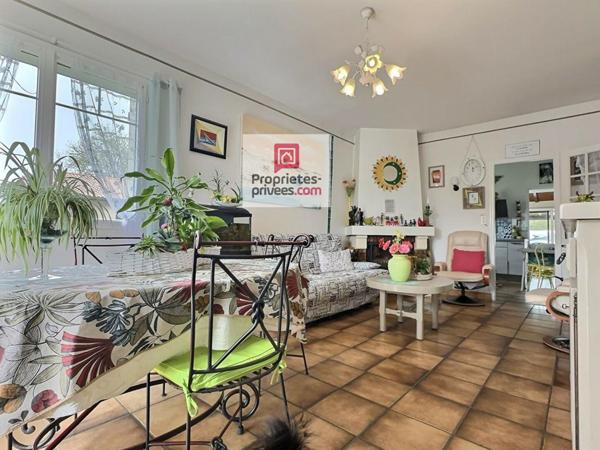 Dept 33 - La Teste De Buch- Maison 5 pièce(s) 79 m2 avec terrasse, son jardin de 745m² et un garage indépendant, une véranda de 10m2 et une buanderie de 15m2 soit une surface utile de 104m2