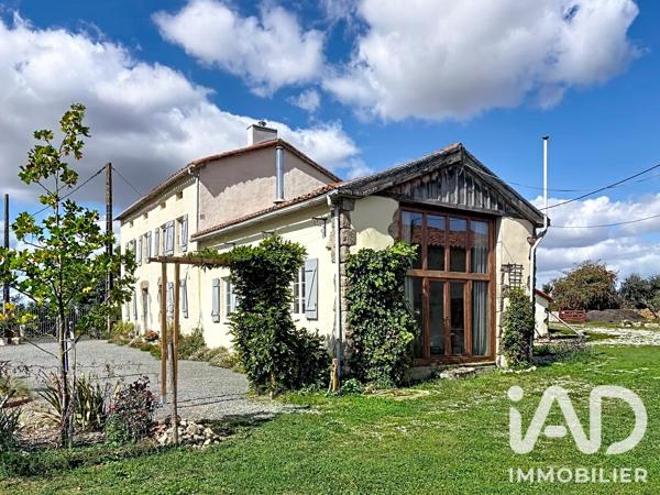 Maison à vendre 8 pièces 218 m² Moncoutant-sur-Sèvre