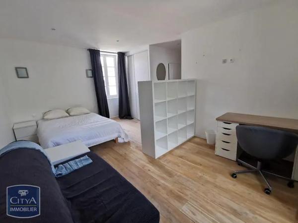 Appartement à louer 1 pièce 32.34m² Val des Vignes (16175)