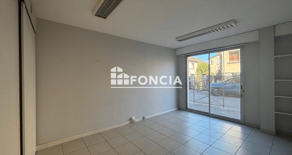 À vendre Local commercial 110 m² - Digne-les-bains 04000