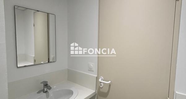 À vendre Local commercial 110 m² - Digne-les-bains 04000