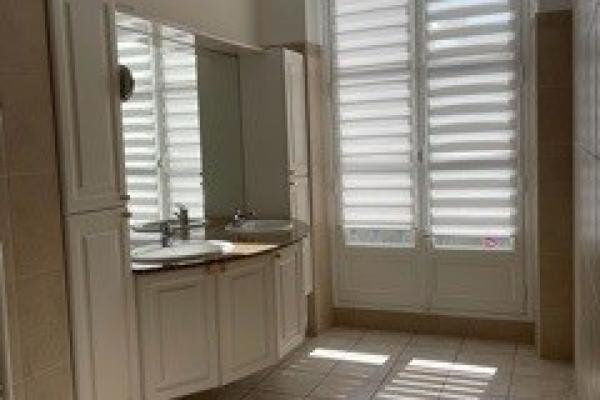 Louer appartement 5 pièces de 177 m²