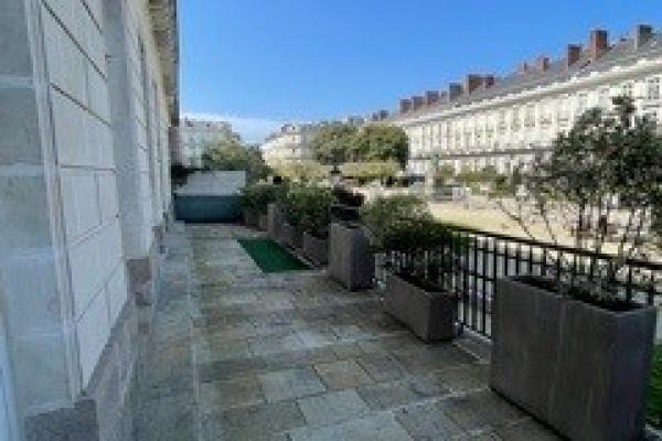 Louer appartement 5 pièces de 177 m²