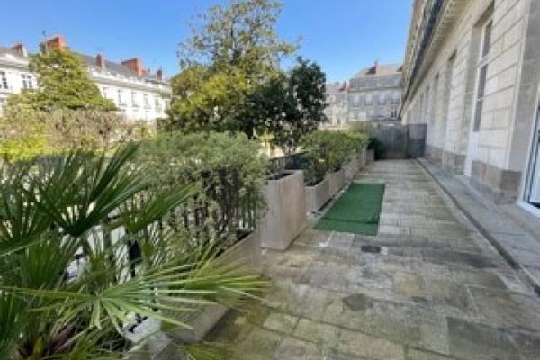 Louer appartement 5 pièces de 177 m²