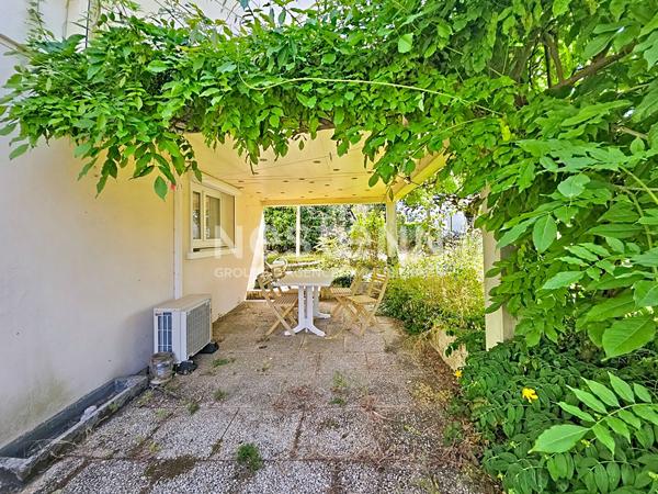 Maison familiale, 4 chambres avec jardin arboré, véranda et espace indépendant