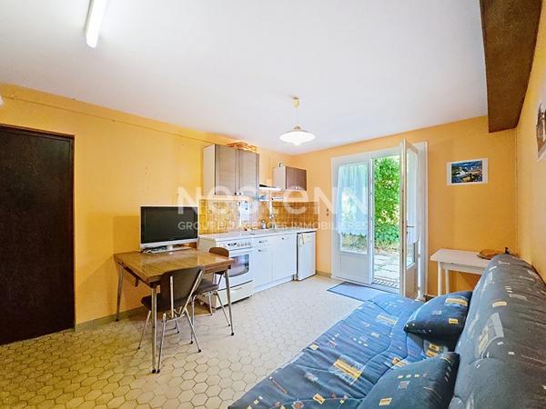 Maison familiale, 4 chambres avec jardin arboré, véranda et espace indépendant