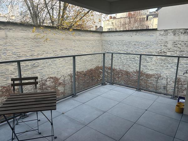 A louer - Centre ville d'Angers - Appartement T3 meublé avec terrasse et place de parking